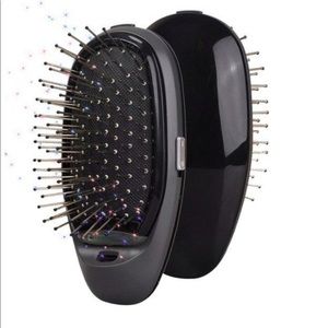 Adventure-Bliss Ionic Breeze Hair Brush